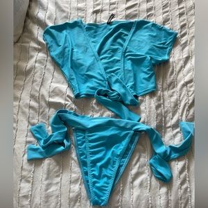 Blue short sleeve bikini